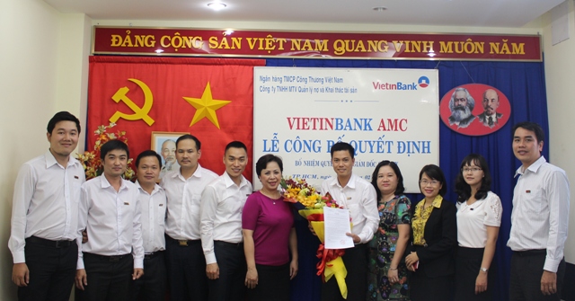 Trao Quyết định bổ nhiệm Q. Tổng Giám đốc VietinBank AMC
